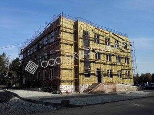 Монтаж вентилируемого фасада в офисном здании в Челябинске по ул. Коммуны. Фото 2