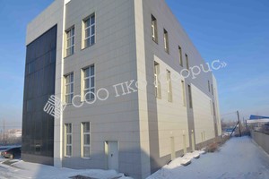 Монтаж вентилируемого фасада в офисном здании в Челябинске по ул. Линейная. Фото 3